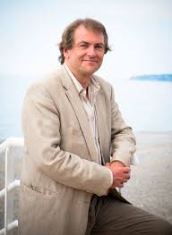 Didier Van Cauwelaert et sa nouvelle épopée amoureuse