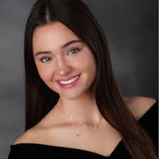 Ashley Katz's Instagram, Twitter & Facebook