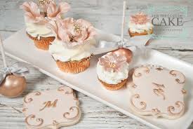 Najczęstszy materiał rose gold cake pops to papier. Rose Gold Cookies Cakepops Cupcakes Wedding Toronto A Photo On Flickriver