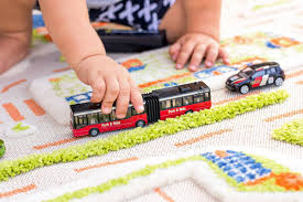 Teppiche verschönern jeden wohnbereich und schaffen dabei eine gemütliche atmosphäre, in welcher man sich an tornado trading gmbh, über die adresse: Der Schonste Strassenteppich Spielzeug Kinderzimmer Co Baby Kind Und Meer