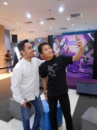 This store provides it & telecommunications in the shopping centre. Yuna To Perform Live At The Blue Cube Sunway Pyramid On 2 January 2016 Technave