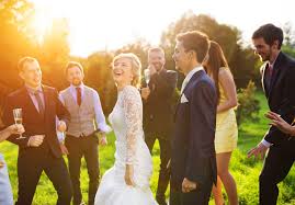 Wieviel Schenkt Man Zur Hochzeit Mitbringsel Die Angebracht Sind