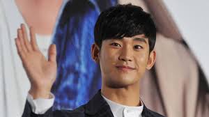 On january 7, the actor's label gold medalist told media outlets, kim soo hyun has confirmed his cameo in 'crash landing on you'. it was previously reported kim soo hyun was discussing a special appearance on the tvn drama because of his connection to screenwriter park ji eun , who. Kim Soo Hyun Bakal Jadi Kameo Crash Landing On You