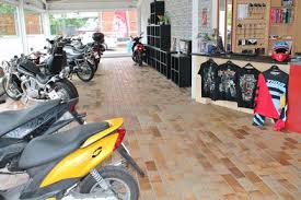 Motorrad motorroller garage, blau, groïÿ, neu + noch ovp'. Bike Scooter Garage Einladung Zur Neueroffnung Der Rintelner