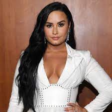 Demi Lovato Called Out Fake Max Ehrich Tweets About Selena Gomez | Teen  Vogue