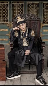 Kris wu yifan کریس وو. Ø¨ÛŒÙˆÚ¯Ø±Ø§ÙÛŒ Ú©Ø§ÛŒØ¯Ù„ Ø´Ø§Ù¾