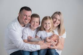 Not sure what to wear for your family portraits? What To Wear For Black And White Family Photos Session Guide