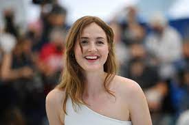 Renate reinsve was born on november 24, 1987 in solbergelva, viken, norway. I Woke Up And Puked Cannes Star Renate Reinsve On New Found Fame Entertainment The Jakarta Post