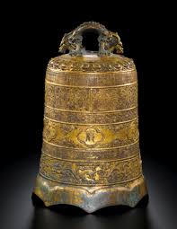 An Important And Extremely Rare Imperial Gilt Bronze Bell Mark And Period Of Chenghua Estimate 1 927 200 2 569 600 U Bronze Chinese Ceramics Chinese Bronze