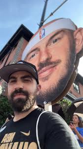 LOOKING FOR A NEW JERSEY GIANT !** Hello everyone, I am calling