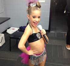 Never Leave The House Without Lip Gloss Mackenzie Ziegler Love Her Mackenzie Ziegler Dance Moms Mackenzie Dance Moms Confessions Dance Moms Pictures