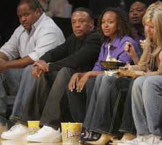 Eminem dr dre busta rhymes run dmc universal city radio city music hall tyra banks shaquille o'neal magic johnson fresh prince. Dr Dre And Daughter Take In A Lakers Game