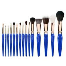 9 free makeup brush sets that