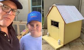 Ggfcon the day scott morrison's house burns down. Scott Morrison Celebrates Father S Day With Video Showing Cubby House Project With Daughter Daily Mail Online