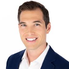 Colby Mckenzie's Instagram, Twitter & Facebook