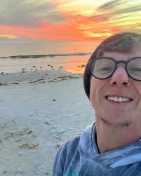 Elliott Scott (@ellscaddis) • Instagram photos and videos