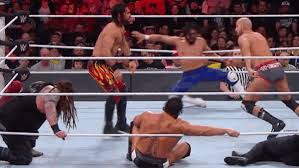 Both world champions retained their gold, with roman reigns defeating kevin owens and drew mcintyre pinning goldberg. Wwe Royal Rumble 2018 Men S Rumble How Every Elimination Happened Page 26