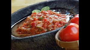 Yuk simak resep sambal ayam penyet tersebut di sini. Resep Cara Membuat Sambal Tomat Segar Dan Lezat Youtube