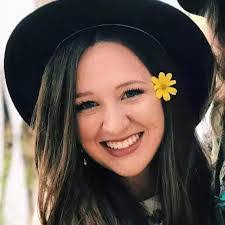 Natalie Crowe's Instagram, Twitter & Facebook