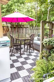 Black And White Deck Decor Palm Beach Chic Deck Makeover The Reveal Summer Outdoor Decor Beach Chic Decor Deck Makeover