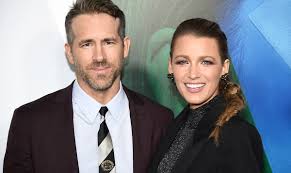 Ryan reynolds tends to a classic men's hairstyle with longer hair at the top and short sides and backs. Ryan Reynolds Opens Up About His Time In Abu Dhabi L Vogue Arabia