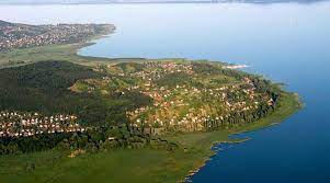 Голям онлайн каталог на разположения със снимки. Szigliget Eszak Balaton Egyik Leghangulatosabb Telepulese Orszagjaro