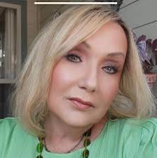 Who has a pecan tree, any buds yet or is a frost in our future ??