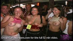 Wild Moms Wives & Girlfriends Get Totally Naked On The Street - XVIDEOS.COM