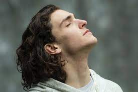 Men S Natural Swept Back Long Hairstyle Guide To Face Shapes Styling