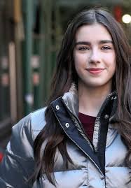 Know famedstar sterling jerins info such as her biography,wiki,body statistics,height,weight sterling jerins is an american famed star of the 2017's beth lamure directed drama film daisy. Sterling Jerins Style Clothes Outfits And Fashion Celebmafia