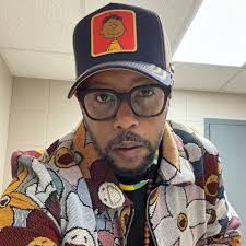 Jamil Stamschror-Lott