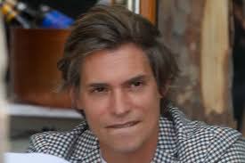 Cantautor venezolano padre feliz y con nuevo disco management@mustproducciones.com. Carlos Baute Producira Una Serie Sobre Frida Kahlo Celebrities