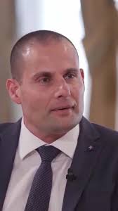 Robert Abela jiċħad li l-emenda fil-liġi tal-abort kienet imposta  mill-President Vella. Jinsisti li “din ma kinitx u-turn iżda riforma ta’  riforma.” Huwa kien qed iwieġeb il-mistoqsijiet ta' Andrew ...