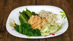 Umumnya, urap identik dengan hidangan sayuran dengan kelapa parut berbumbu. 3 Resep Urap Praktis Makin Enak Pakai Telur