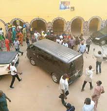 Yoruba freedom fighter, sunday adeyemo aka sunday igboho, was arrested in cotonou, benin republic by security personnel. Sunday Igboho Arrives Ataoja S Osun Reporters News Facebook