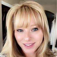 Eileen Marcos's Instagram, Twitter & Facebook