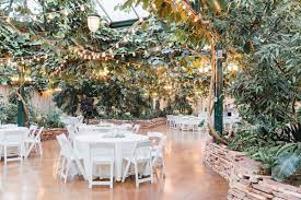 Beautiful Greenhouse Wedding At Highland Gardens American Fork Utah Greenhouse Wedding Wedding Venues Utah Utah Wedding Photographers