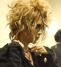 Kamijo Lareine New Sodomy Versailles Solo Artist Kamijo Visual Kei Curly Hair Styles