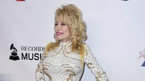 The fact that parton is in her 70s now but looks fa. Dolly Parton Talks Plastic Surgery I Wasn T Naturally Pretty