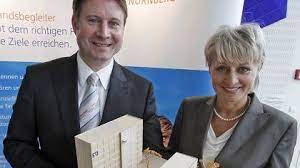 1 in wörnitz, ☎ telefon 09861/7020 mit ⌚ öffnungszeiten und anfahrtsplan. Vr Bank Zieht In Den Turm Nurnberg Nordbayern