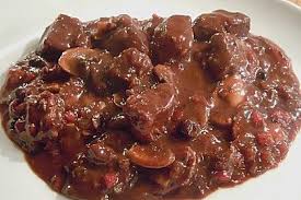 Feines Rehragout Mit Beeren Von Ingrid R Chefkoch Rezept Rezepte Lebensmittel Essen Essen