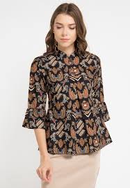 Jual beli model baju batik terbaru 2021, tersedia berbagai pilihan model baju batik harga murah! 60 Model Baju Batik Wanita Modern Kombinasi Terbaru 2020