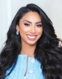 Eric Nevarez's Instagram, Twitter & Facebook