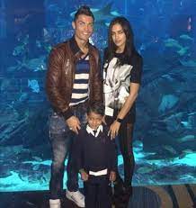 Cristiano ronaldo jr, but has never publicly revealed the mother's identity. Cristiano Ronaldo With His Son Cristiano Ronaldo S Son Still Has No Idea Who His Mum Is Four Years A Cristiano Ronaldo Girlfriend Cristiano Ronaldo Ronaldo