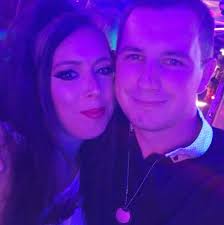 Does anyone know of any private Landlords with available houses/flats  Desperatly need to move back to porthcawl to keep my daughter in her shcool  . Council won't give me a house here