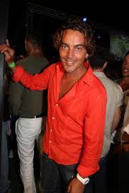 Rodrigo menezes was born on march 12, 1974 in lisbon, portugal as rodrigo antónio maya de lucena cardoso de menezes. Morreu O Ator Rodrigo Menezes