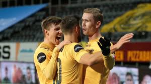 Dersom vi ser på aldersprofilen til b/g, ser vi at de har mange unge spillere som har spilt en stor andel av. Eliteserien Fotball Live Folg Bodo Glimt Mot Viking Her