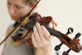 Learning how to play the bodhran can be a challenge for anyone just starting out, so i've tried to make things easier by giving beginners 5 easy steps to how to change the strings on a violin or fiddle: Wikihow To Play The Violin Via Wikihow Com Howtoplayviolin Violin Learn Violin Music Lessons