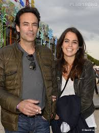 Anouchka delon est montée pour la première fois sur scène au théâtre des bouffes parisiens dans depuis, sur instagram, anouchka delon partage régulièrement son quotidien de maman et publie. Anouchka Delon Google Search Alain Delon Anthony Military Jacket