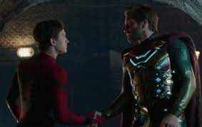 Homecoming ponownie spotkamy się z młodym peterem parkerem, w którego postać wciela się tom holland. Spider Man Daleko Od Domu 2019 Filmweb